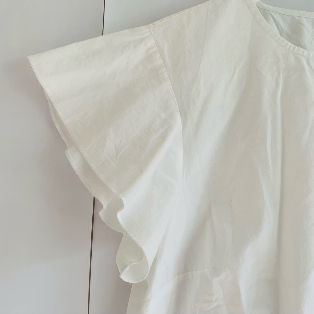Draper James Solid Cloister Blouse Magnolia White flutter sleeve - Picture 11 of 11